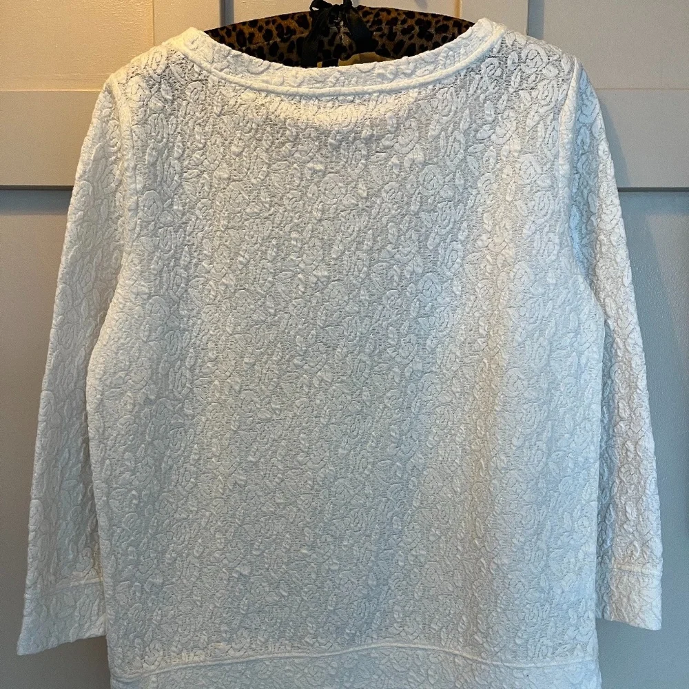 White Top - Picture 4 of 4
